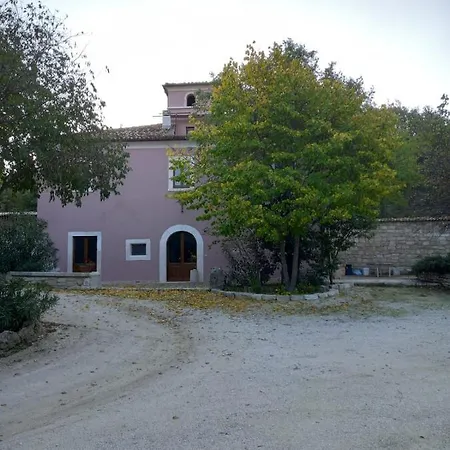 Gospodarstwo agroturystyczne Azienda Agrituristica La Torretta Tocco da Casauria